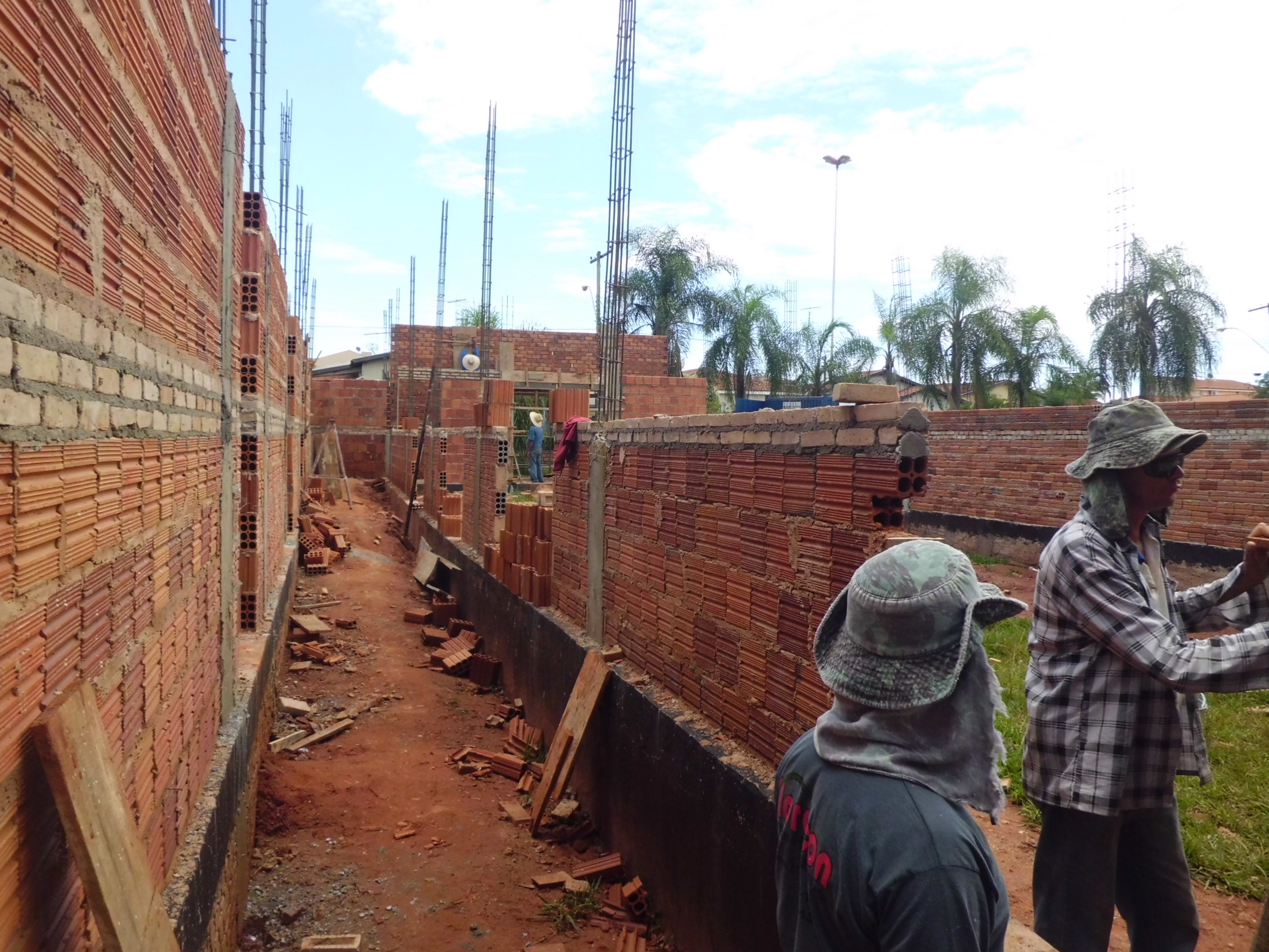 Construção a todo vapor